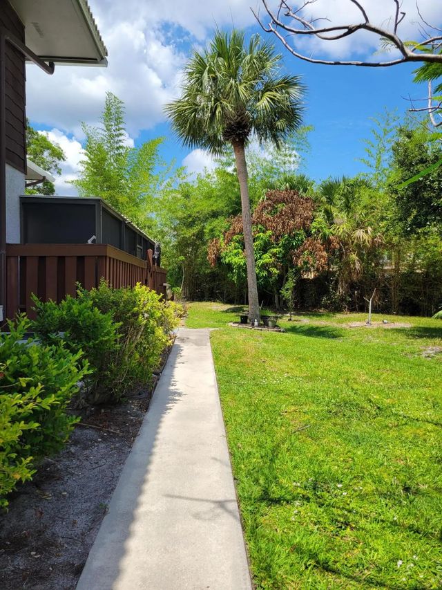 2 of 91 - 903 Se Camelot Gardens Boulevard Se, Port St. Lucie, FL