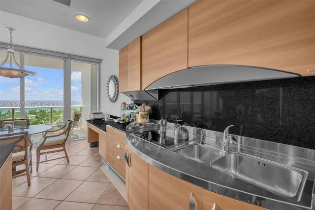 4 of 56 - 19955 Ne 38th Court #2204, Aventura, FL