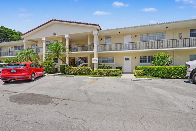 2202 Ne 36th Street #17, Lighthouse Point