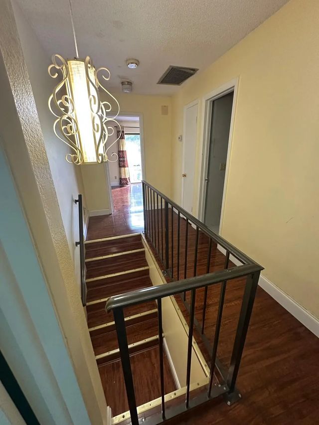 102 Pleasant Hill Lane, Tamarac