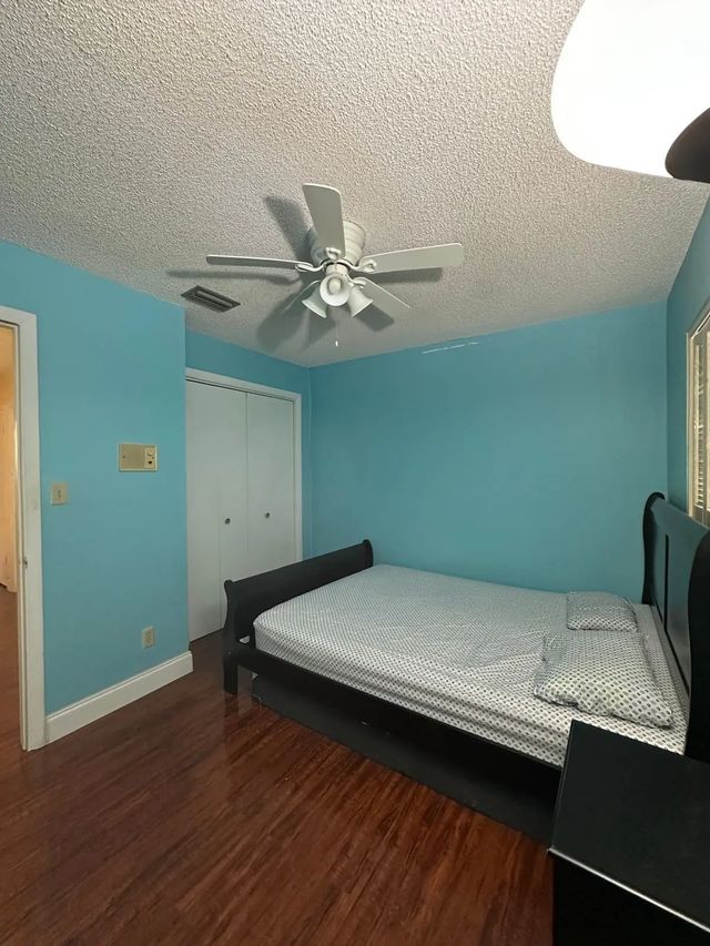 4 of 25 - 102 Pleasant Hill Lane, Tamarac, FL