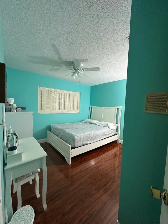 5 of 25 - 102 Pleasant Hill Lane, Tamarac, FL