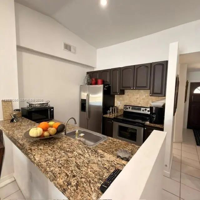 5 of 11 - 13431 Sw 16th Lane, Miami, FL
