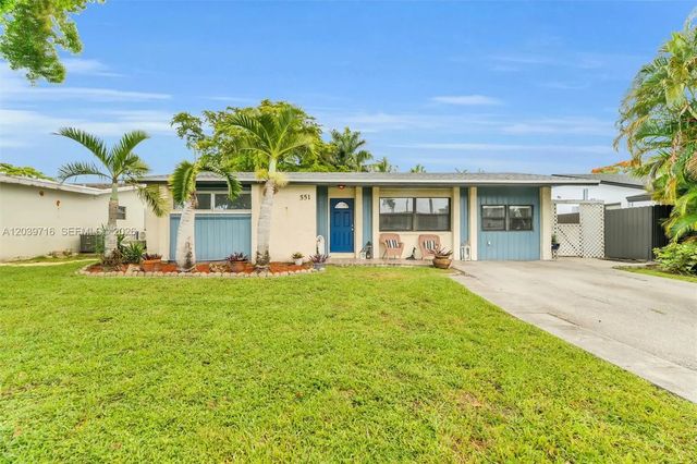 3 of 44 - 551 Nw 99th Way, Pembroke Pines, FL