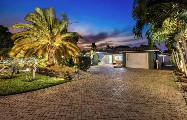 2 of 21 - 2580 Se 2nd Court, Pompano Beach, FL