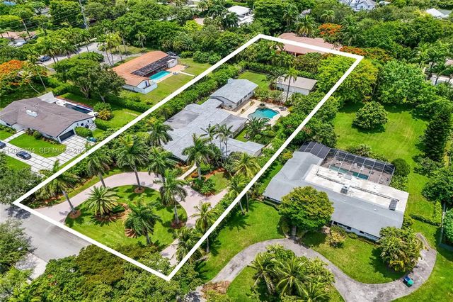 11900 Sw 63rd Avenue, Pinecrest
