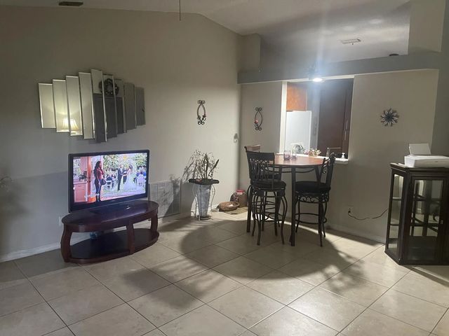 5 of 19 - 3968 Jupiter Boulevard Se, Palm Bay, FL