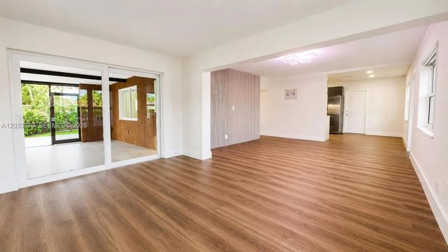 5 of 27 - 1155 Hayes Street, Hollywood, FL