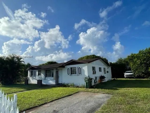 3 of 7 - 2730 Nw 208th Terrace, Miami Gardens, FL