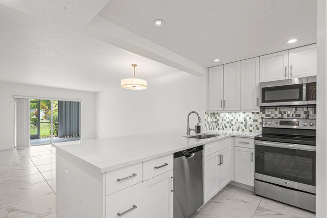 3090 Holiday Springs Boulevard #unit 109, Margate