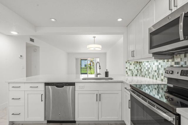 4 of 22 - 3090 Holiday Springs Boulevard #unit 109, Margate, FL