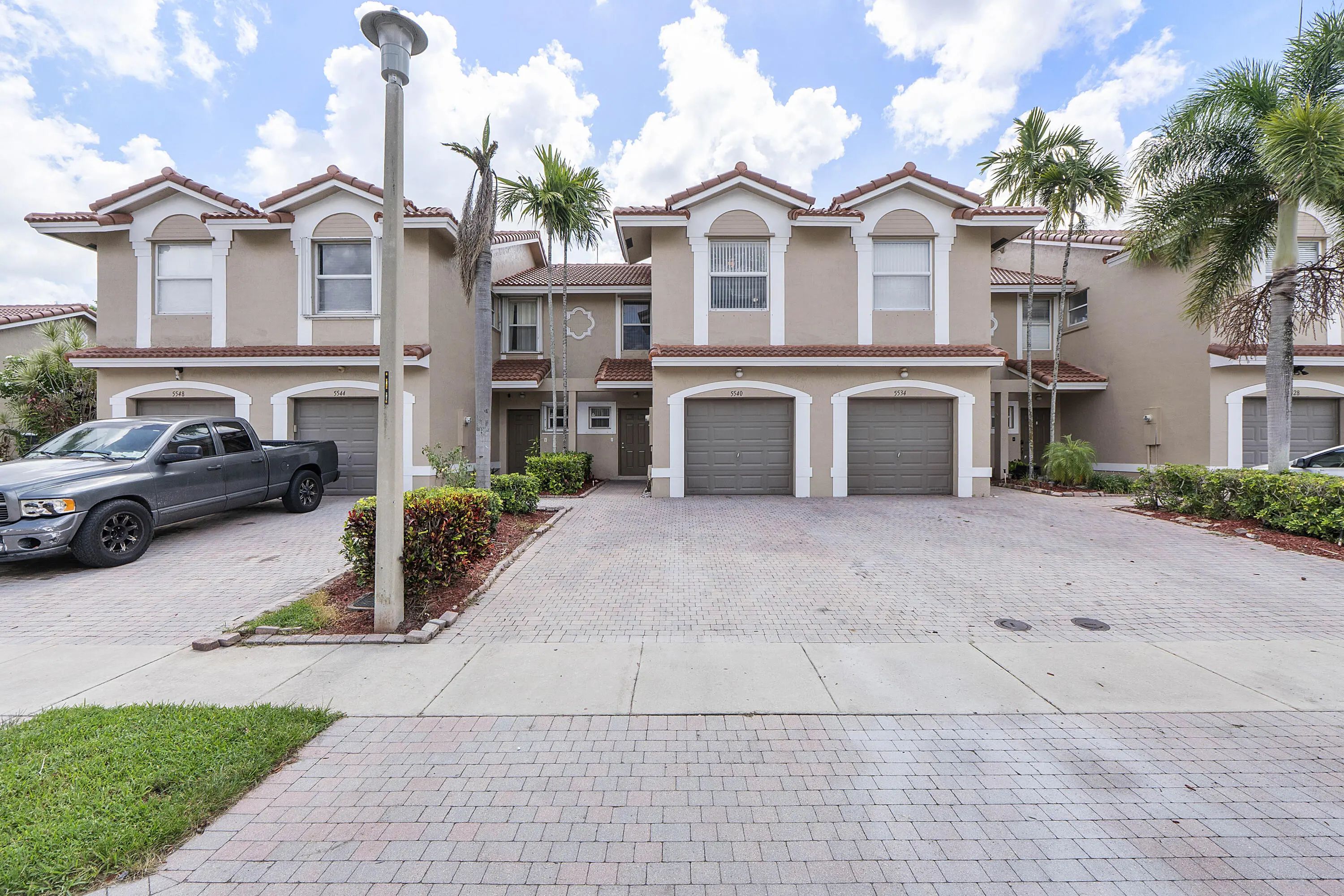 5540 Nw 90th Terrace, Sunrise
