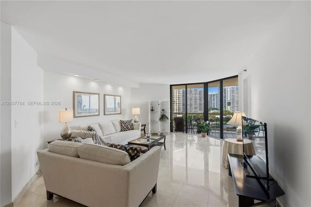 2 of 92 - 20191 E Country Club Drive #803, Aventura, FL