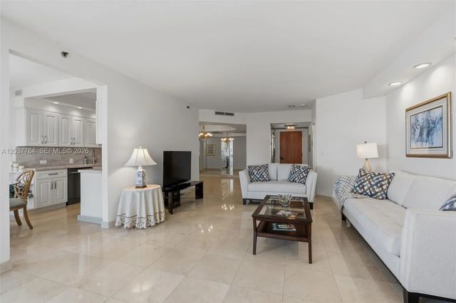3 of 92 - 20191 E Country Club Drive #803, Aventura, FL