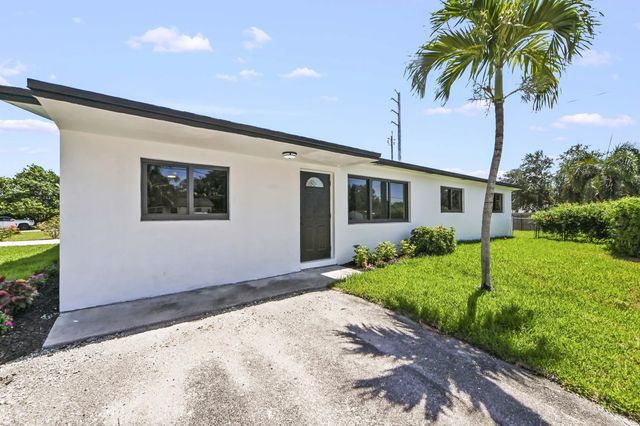 2 of 33 - 3645 Melaleuca Lane, Lake Worth, FL