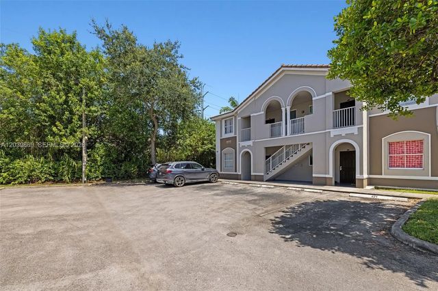 1692 Se 29th Court #205, Homestead