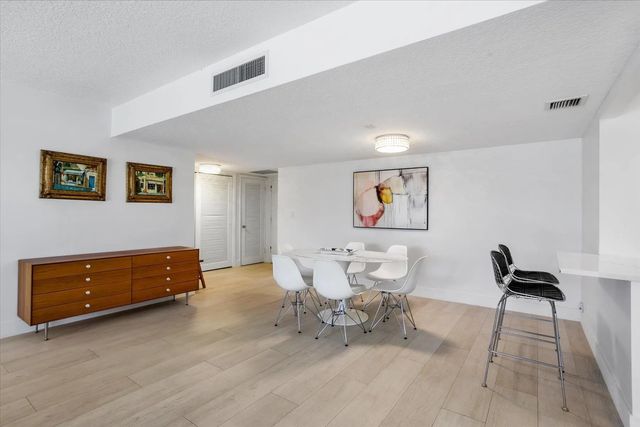 5 of 24 - 2860 S Ocean Boulevard #216, Palm Beach, FL