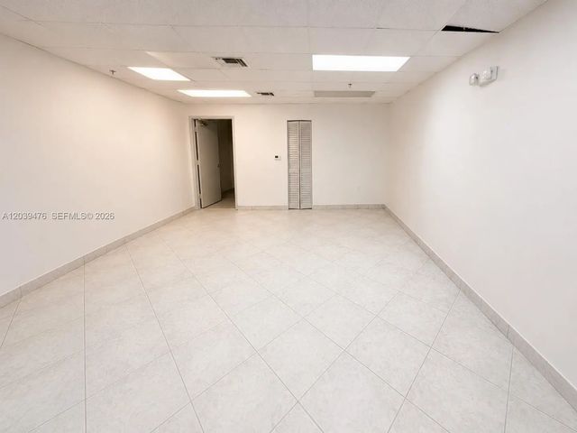 5 of 6 - 8554 Nw 61st Street, Miami, FL