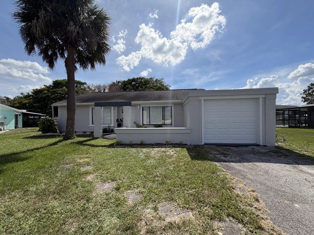 2 of 35 - 1812 Se Elkhart Terrace, Port St. Lucie, FL