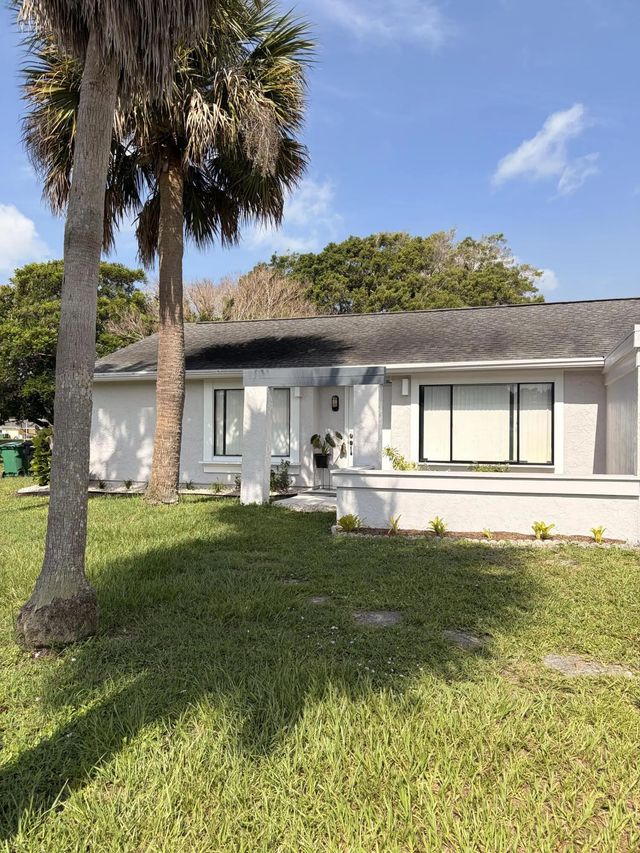 3 of 35 - 1812 Se Elkhart Terrace, Port St. Lucie, FL