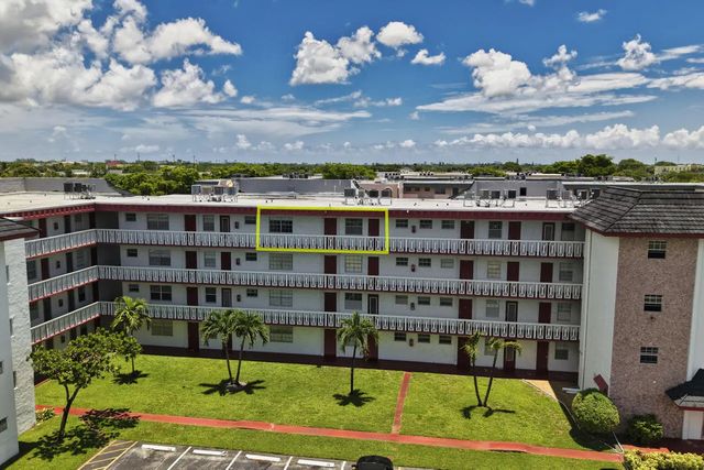 4140 Nw 44th Avenue #411, Lauderdale Lakes