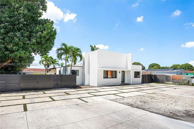 3 of 15 - 3040 Nw 93rd Street, Miami, FL