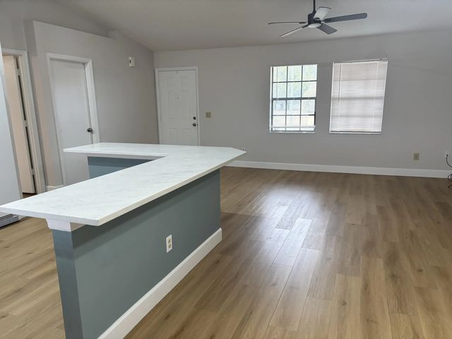 4 of 14 - 674 Sw Violet Avenue, Port St. Lucie, FL