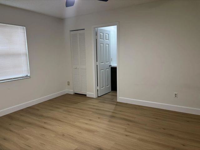 5 of 14 - 674 Sw Violet Avenue, Port St. Lucie, FL