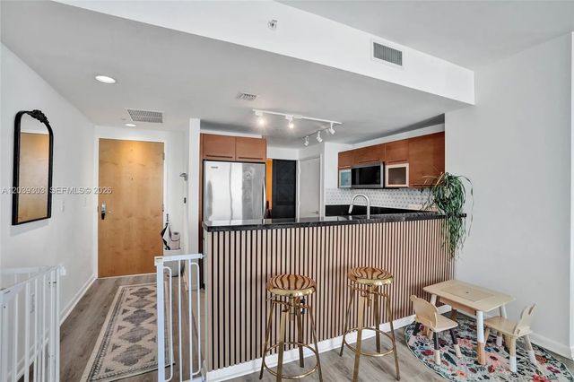 4 of 52 - 244 Biscayne Boulevard #3409, Miami, FL
