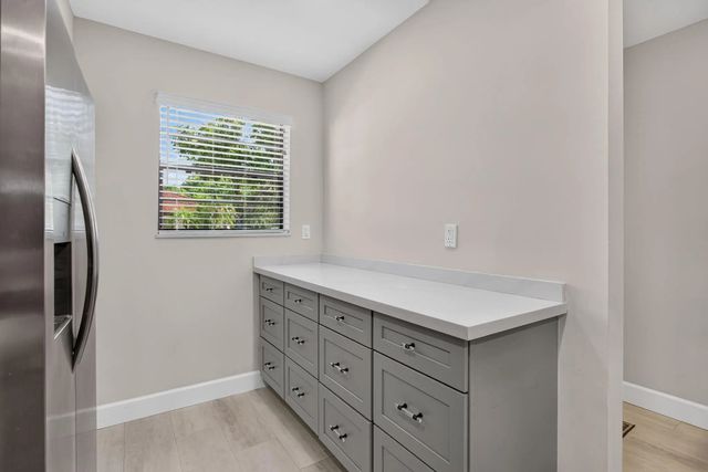 5 of 27 - 539 Nw 36th Avenue, Deerfield Beach, FL