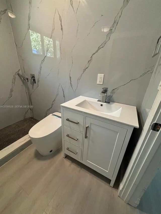 3 of 21 - 2150 Sw 76th Court, Miami, FL