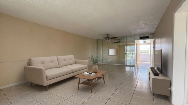 2 of 22 - 6005 Del Lago Circle #305, Sunrise, FL