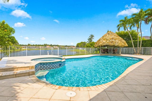 3766 W Gardenia Avenue, Weston