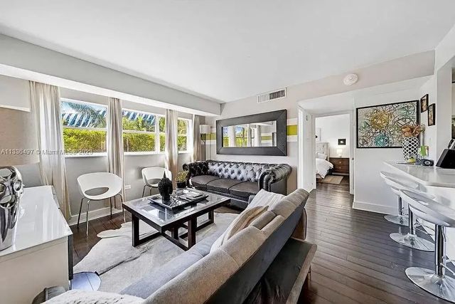 5 of 40 - 1881 Washington Avenue #2g, Miami Beach, FL