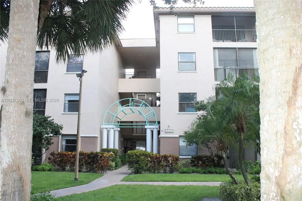 4400 Nw 30th Street #326, Coconut Creek