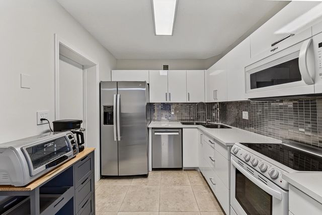 4 of 34 - 9 Ne 19th Court #c112, Wilton Manors, FL