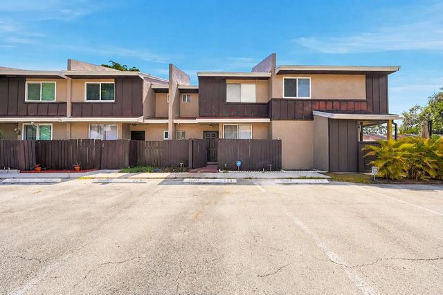 3 of 30 - 1227 Sussex Drive, North Lauderdale, FL