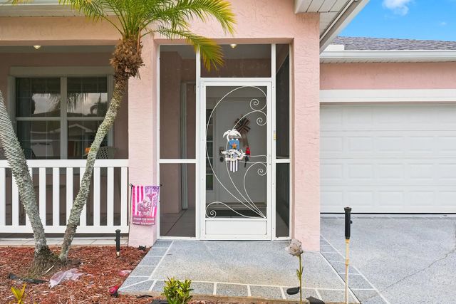 5 of 72 - 513 Nw Cortina Lane, Port St. Lucie, FL