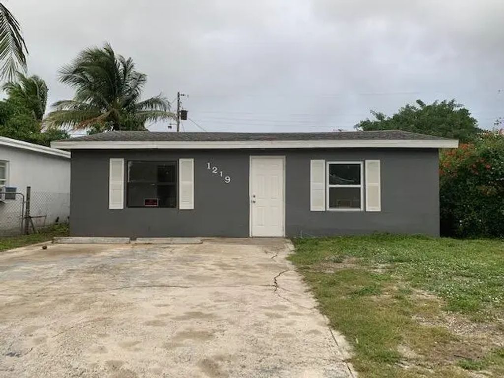 1219 Highland Road, Lake Worth