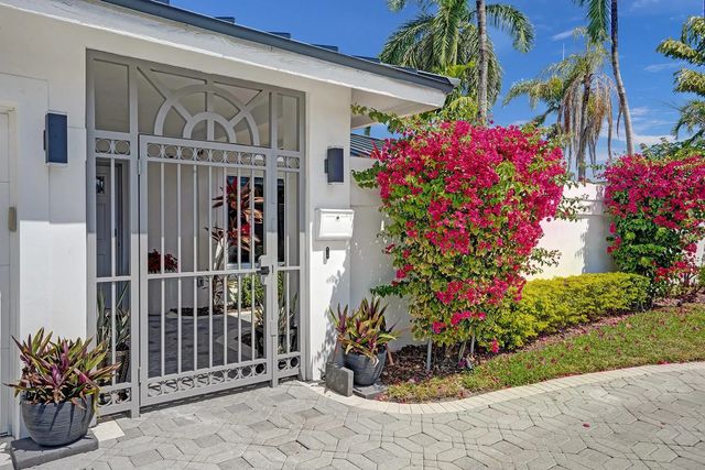 4 of 100 - 201 Se 11th Street, Pompano Beach, FL