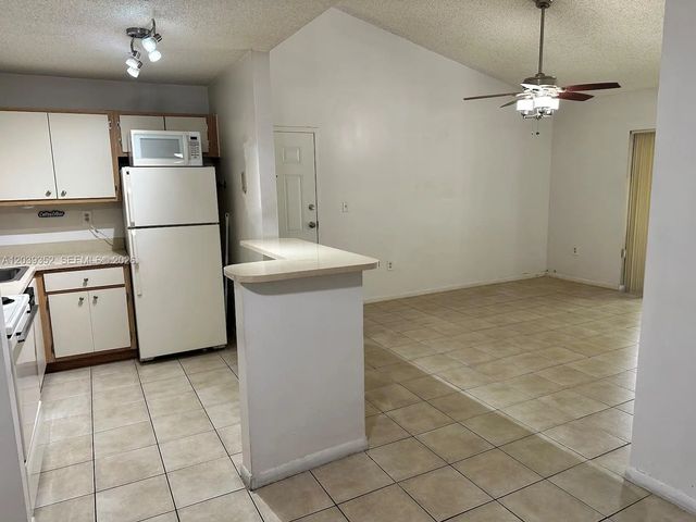 4 of 22 - 7200 Nw 179th Street #311, Hialeah, FL