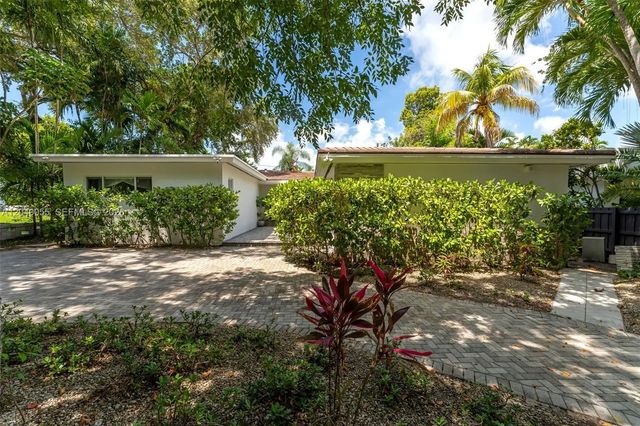 3 of 23 - 8 Pinta Road, Miami, FL