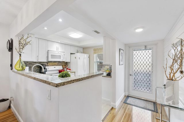 3 of 21 - 7837 Golf Circle Drive #212, Margate, FL