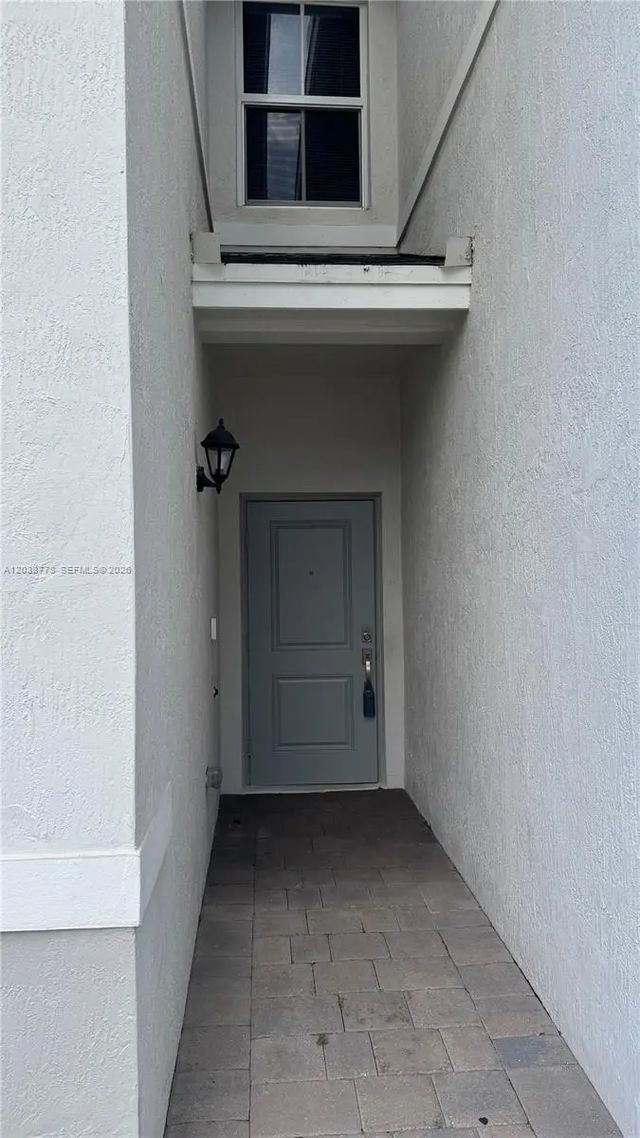 3 of 39 - 834 Se 16th Court, Homestead, FL