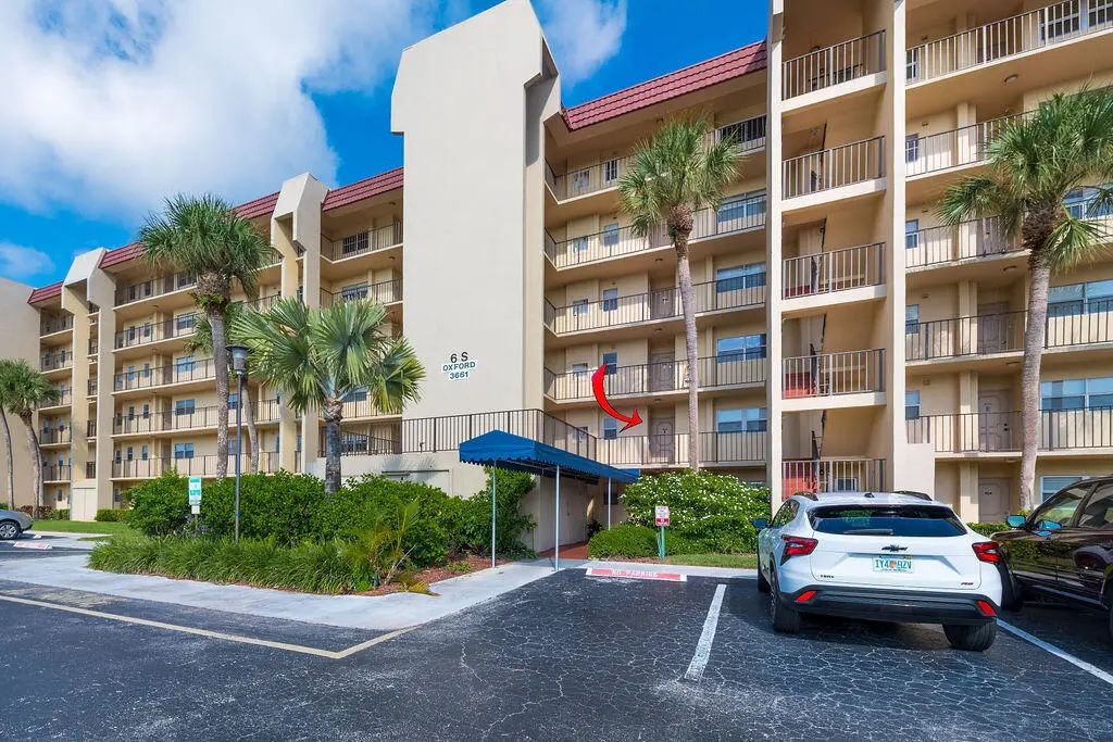 3661 Via Poinciana Road #206, Lake Worth