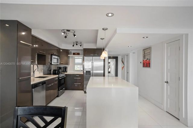 5 of 46 - 3050 N Palm Aire Drive #710, Pompano Beach, FL