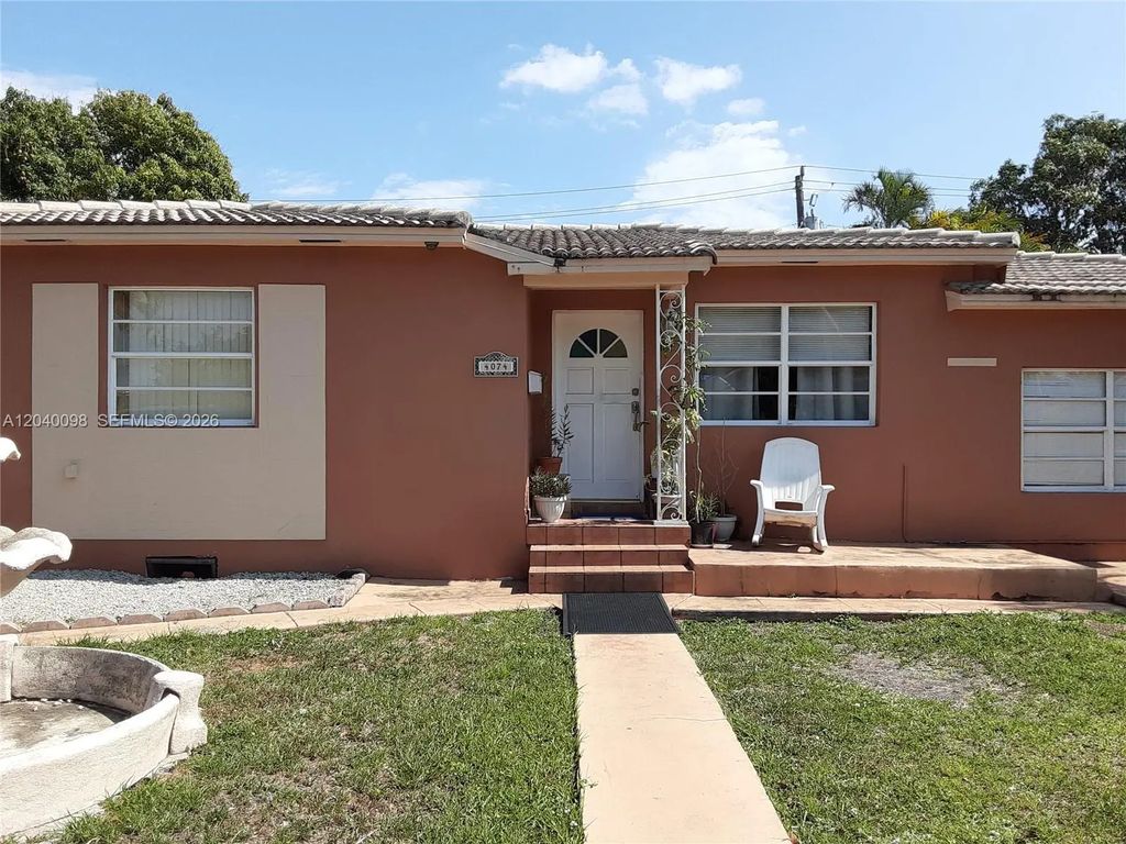 4074 Nw 4th Street, Miami