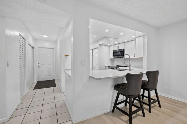 2 of 29 - 1700 Nw 80th Avenue #104, Margate, FL