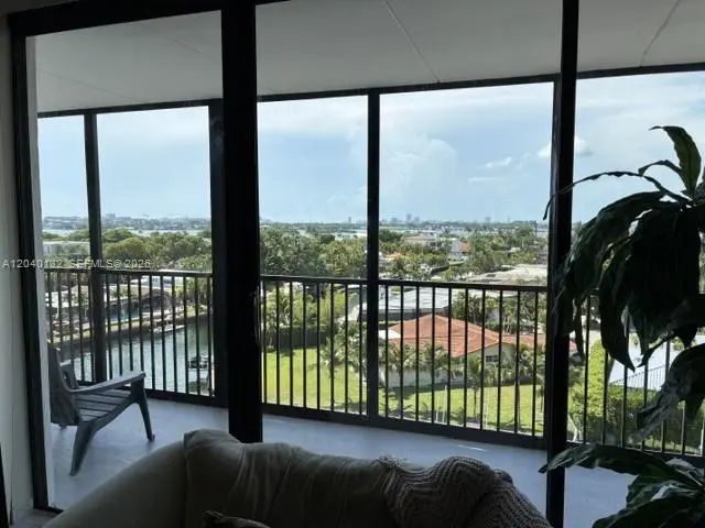 4 of 46 - 2500 Ne 135th Street #c611, North Miami, FL