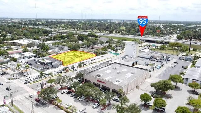 2 of 12 - 2828 Hollywood Boulevard, Hollywood, FL